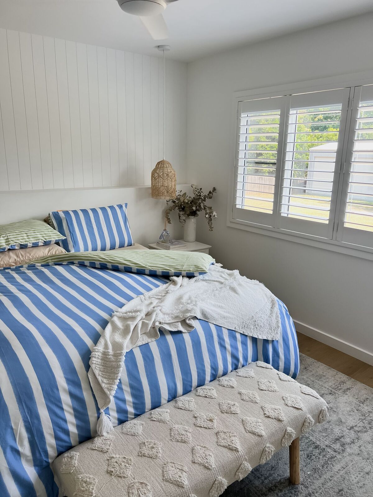 100% Cotton Duvet Quilt Cover Set w/ 2 Pillow Cases in Reversible Blue/Green/White Stripe - Queen